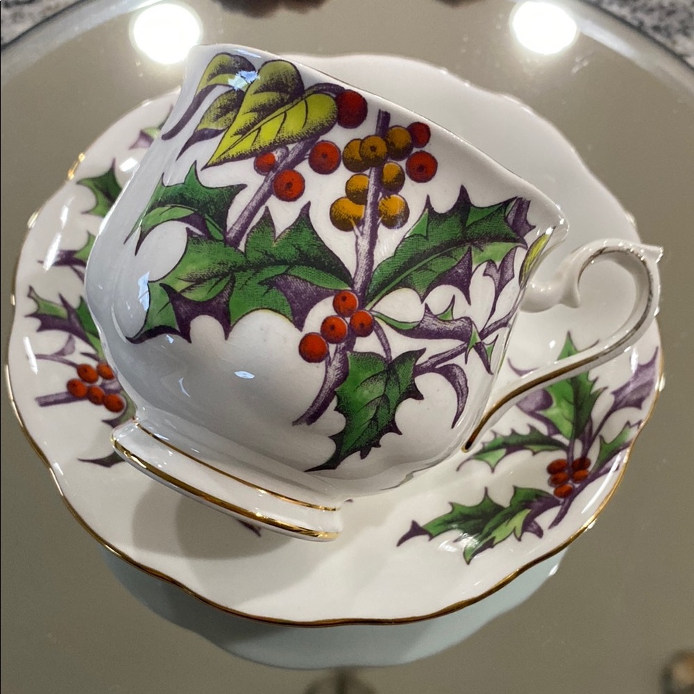 Vintage Royal Albert Flower Of The Month Cup & Saucer No. 12 December Holly!